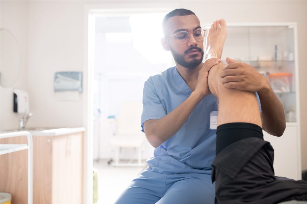 Ayak Bileği Burkulması Sonrası Erken Dönemde Yapılması Gerekenler